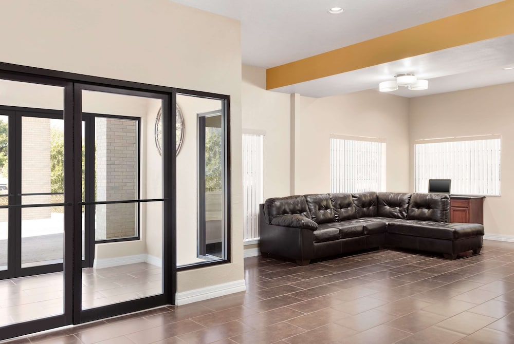 days inn by wyndham san antonio near fiesta park