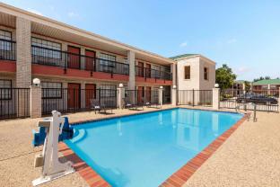 days inn by wyndham san antonio near fiesta park