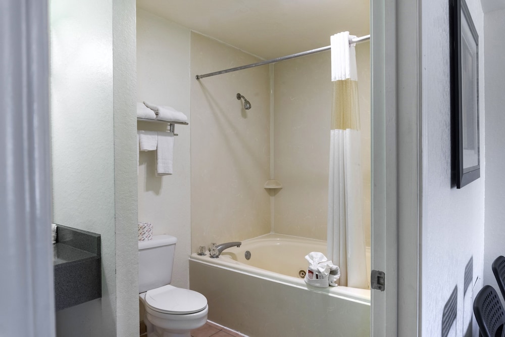 oyo inn and suites medical center san antonio