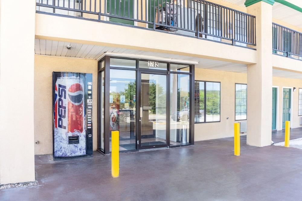 oyo inn and suites medical center san antonio