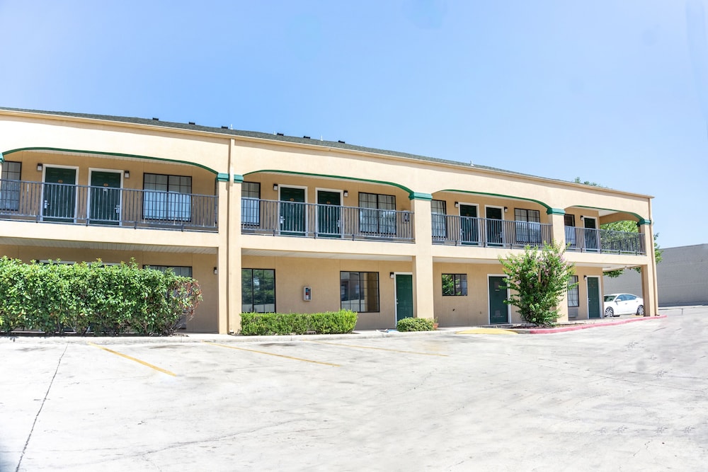 oyo inn and suites medical center san antonio