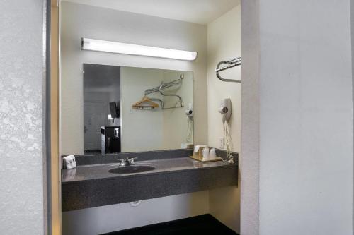 oyo inn and suites medical center san antonio