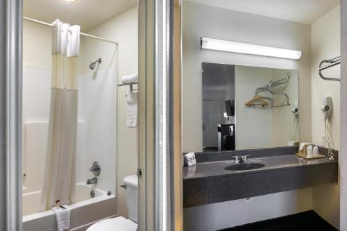 oyo inn and suites medical center san antonio