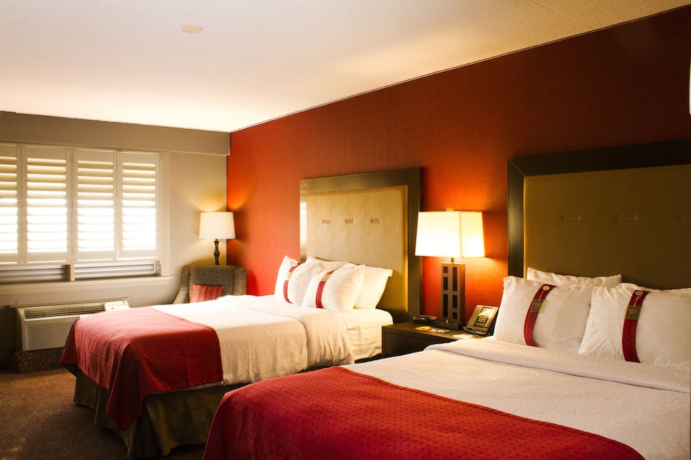 holiday inn and suites st catharines conf ctr