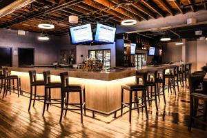 holiday inn and suites st catharines conf ctr
