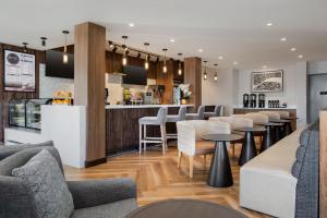 holiday inn and suites st catharines conf ctr
