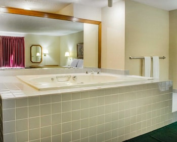 econo lodge mifflintown