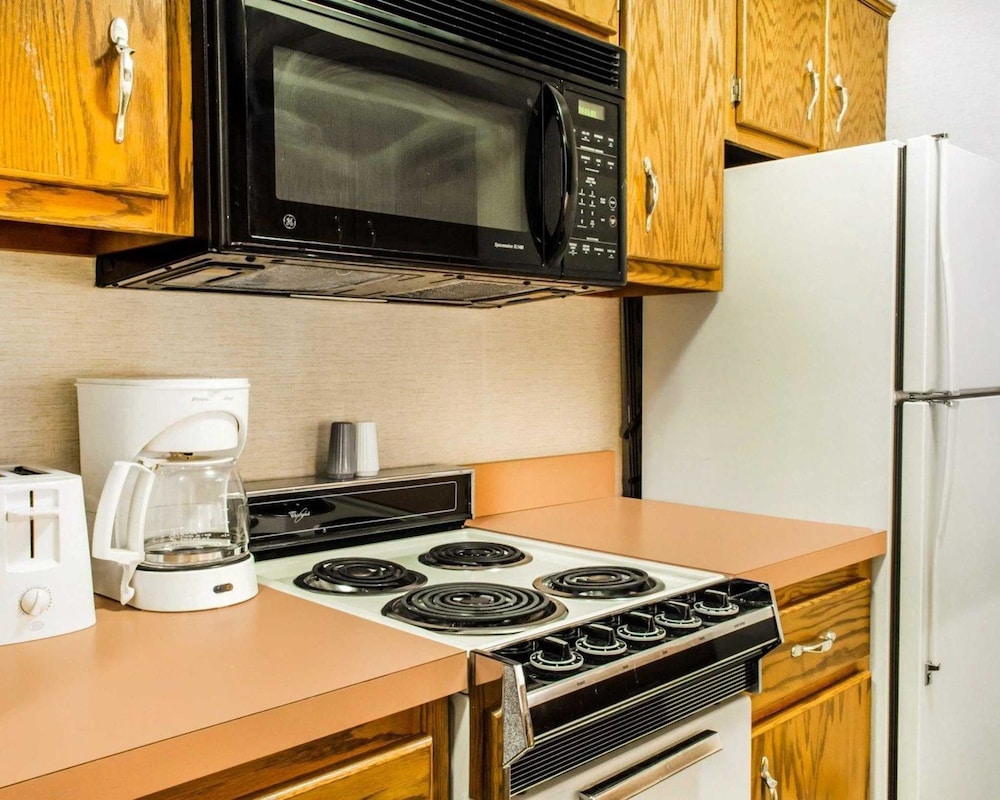 econo lodge mifflintown