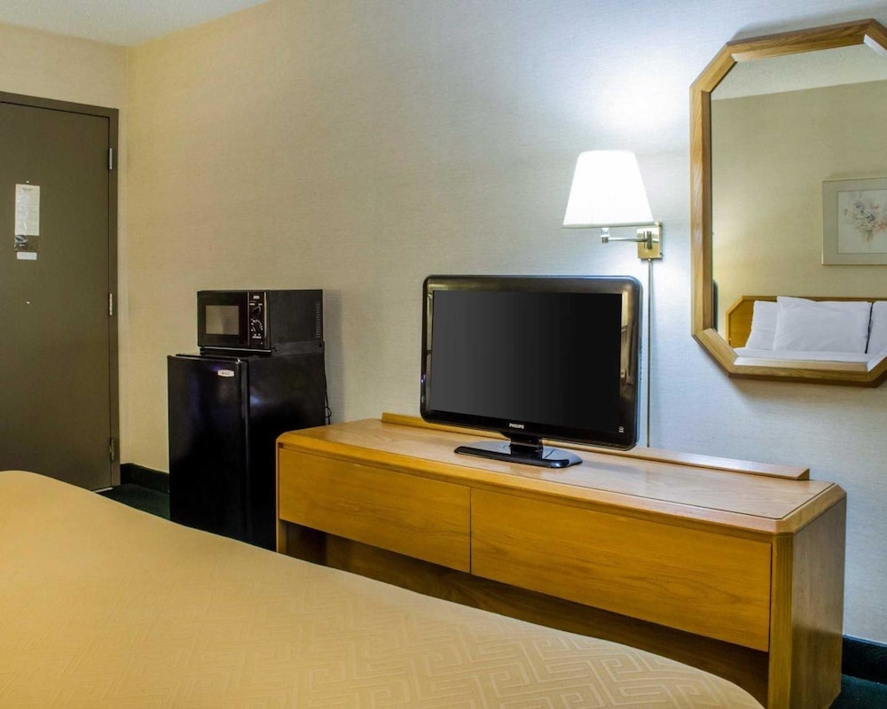 econo lodge mifflintown