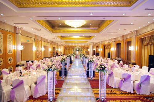 crowne plaza hotel qingdao by ihg