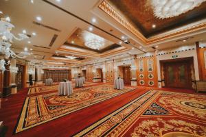 crowne plaza hotel qingdao by ihg