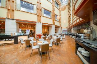 crowne plaza hotel qingdao by ihg