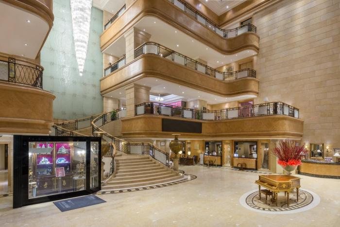 crowne plaza hotel qingdao by ihg