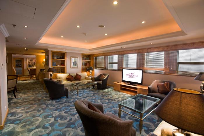 crowne plaza hotel qingdao by ihg