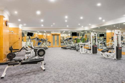 crowne plaza hotel qingdao by ihg