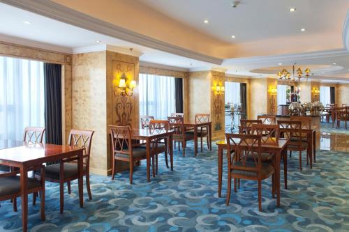 crowne plaza hotel qingdao by ihg