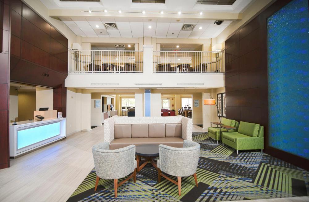 holiday inn express and suites port clinton catawb