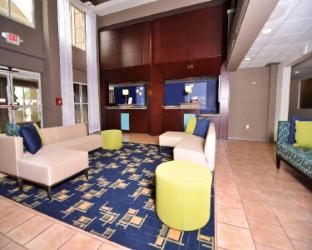 holiday inn express and suites port clinton catawb