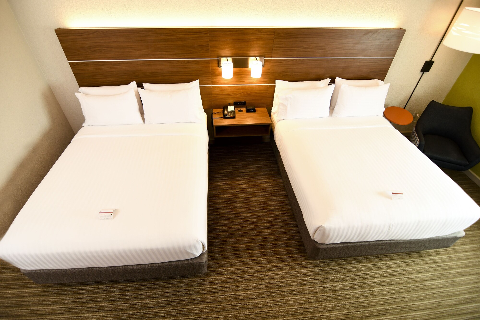 holiday inn express and suites port clinton catawb