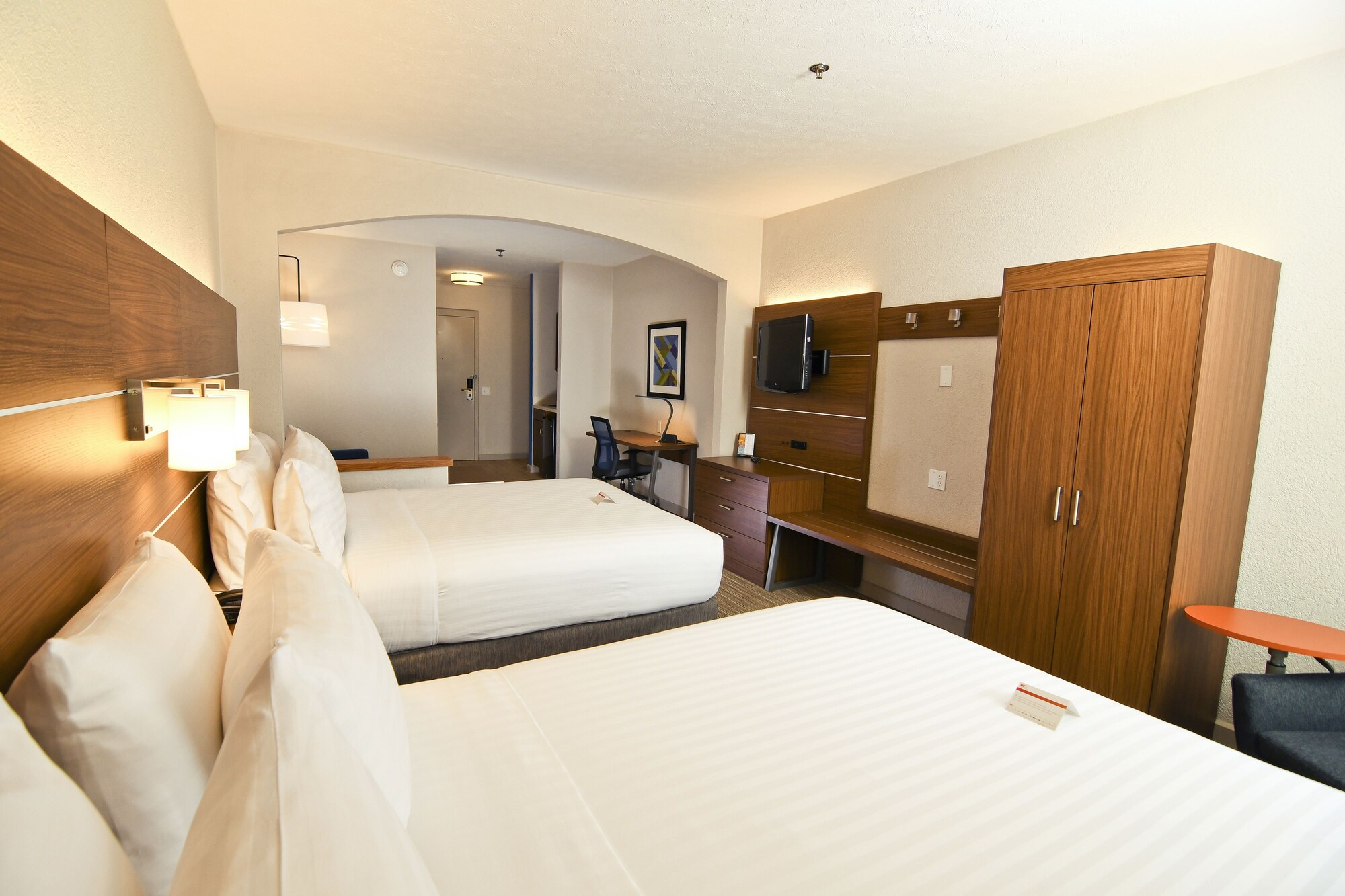 holiday inn express and suites port clinton catawb