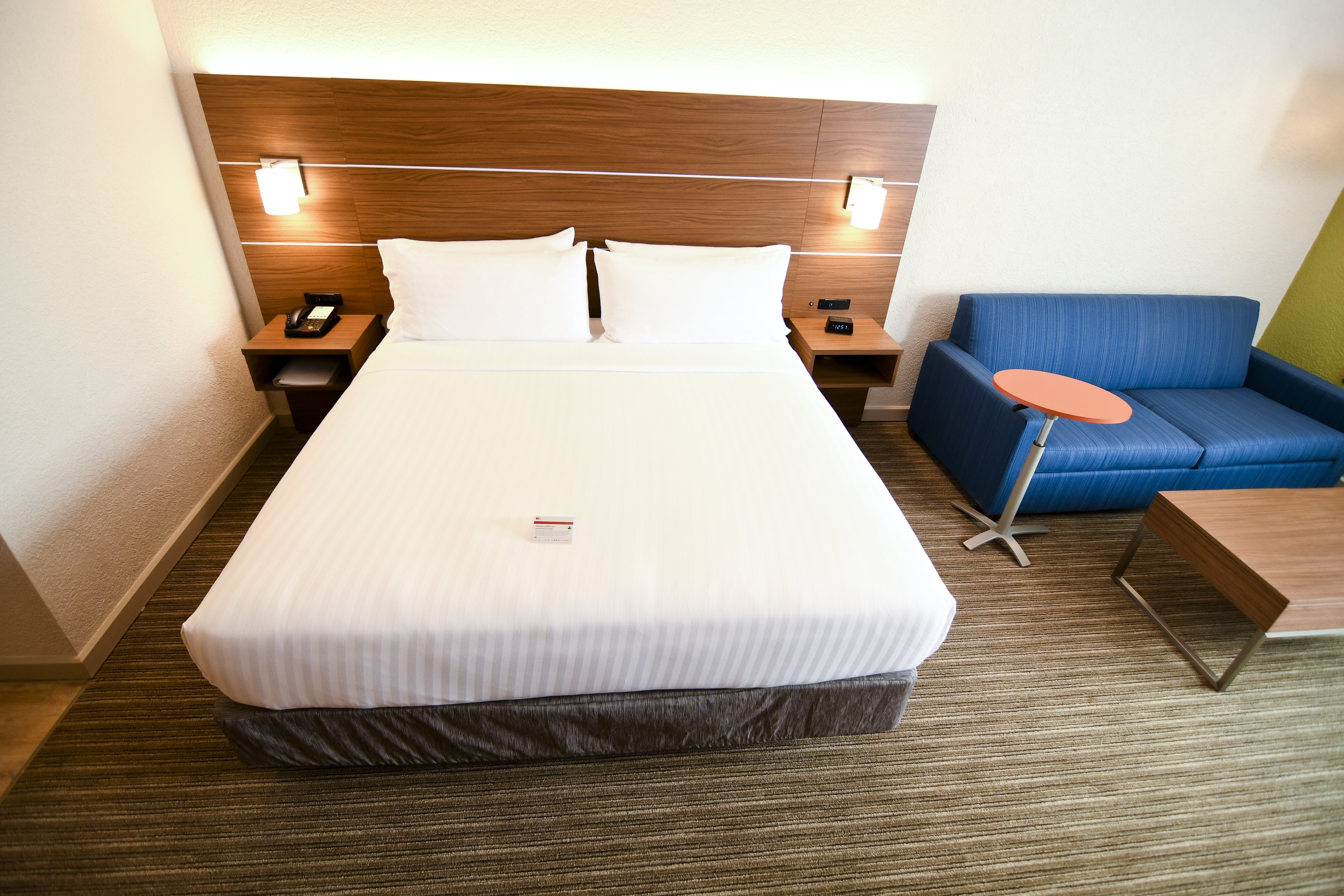 holiday inn express and suites port clinton catawb
