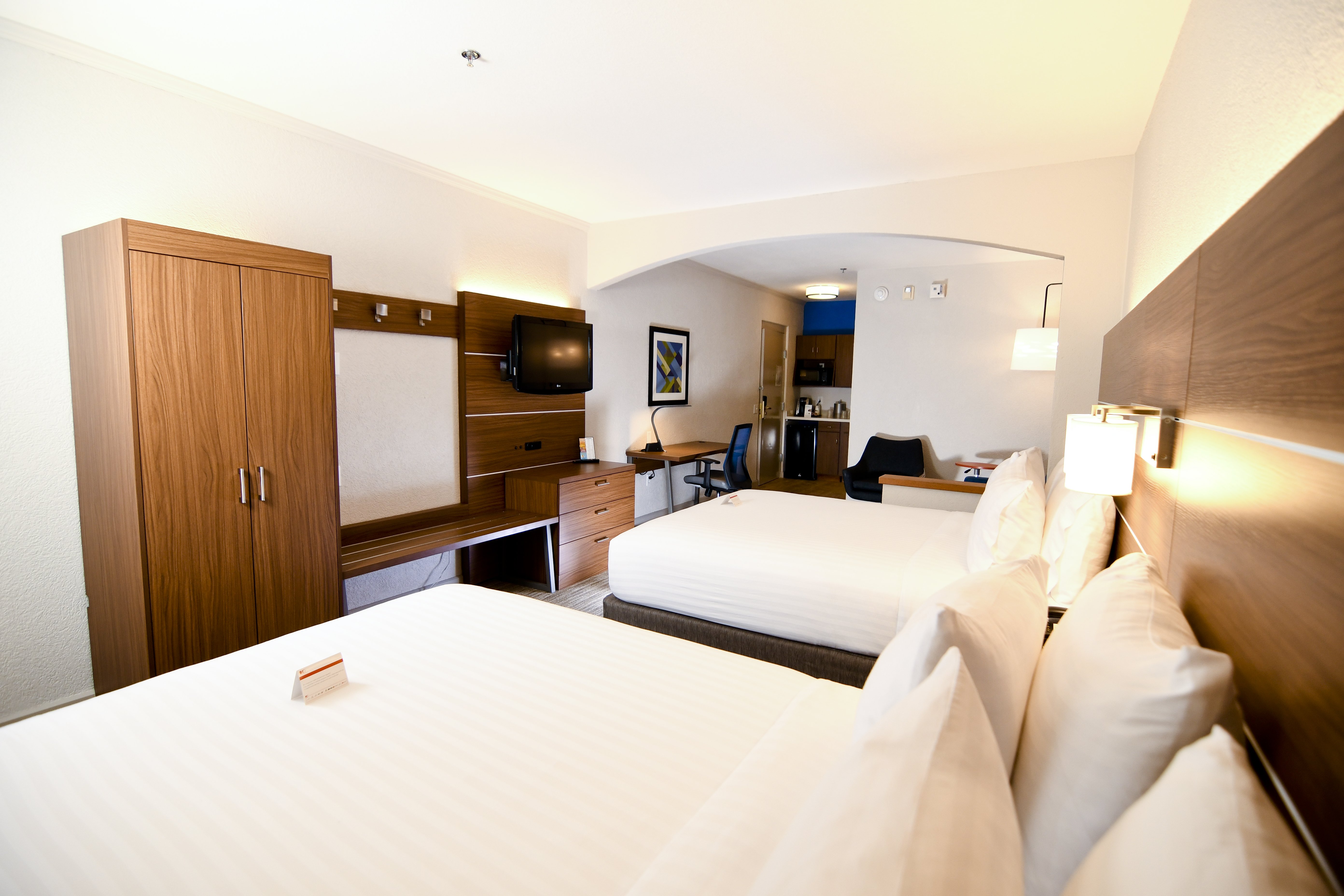 holiday inn express and suites port clinton catawb