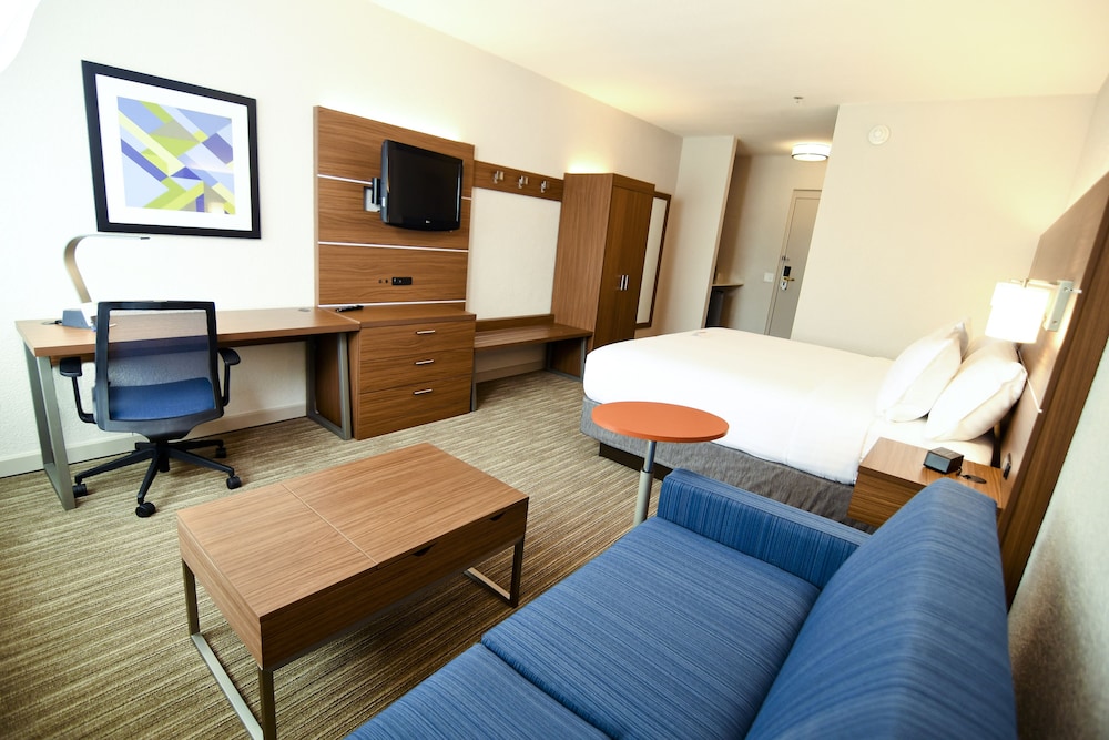 holiday inn express and suites port clinton catawb