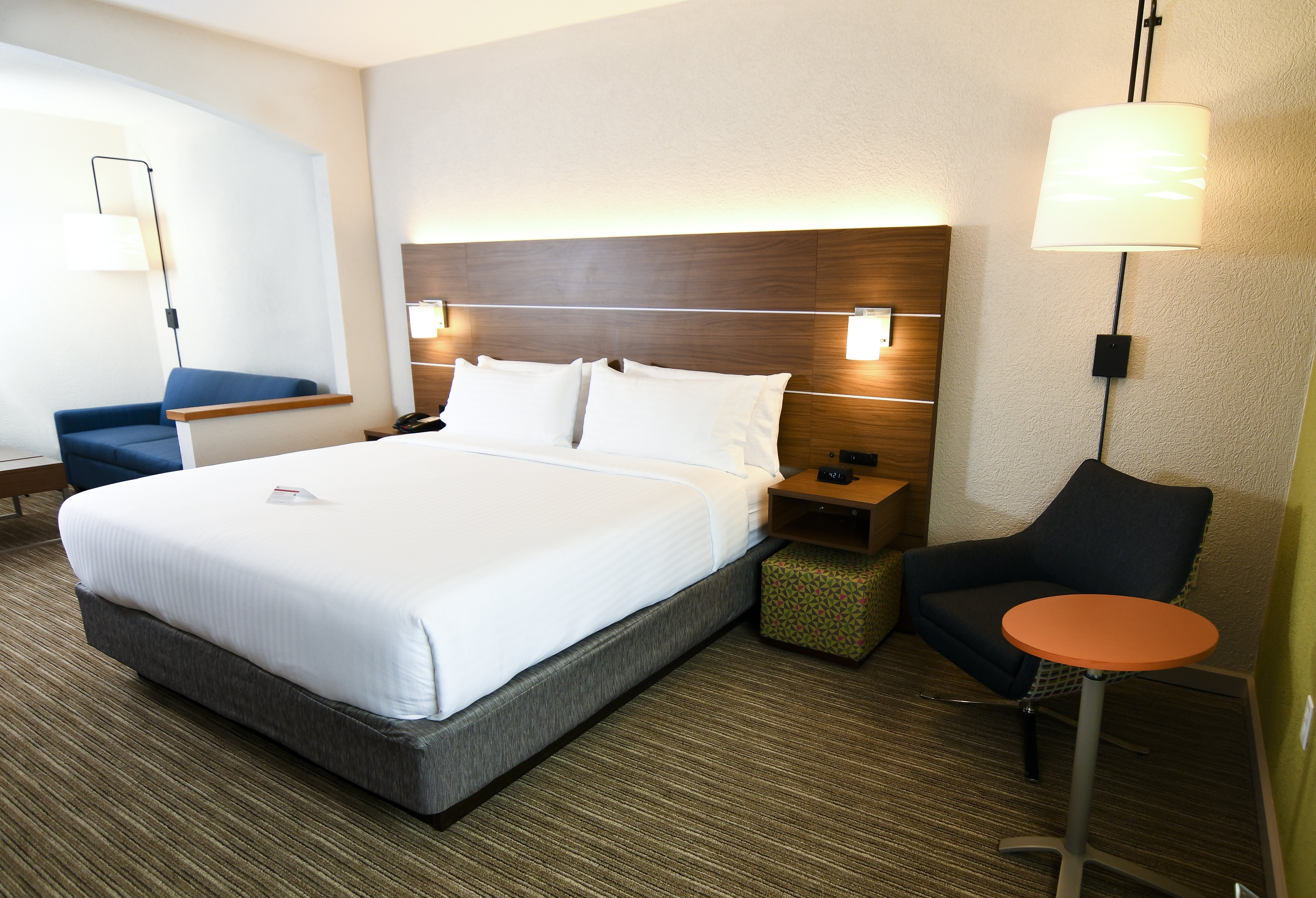 holiday inn express and suites port clinton catawb