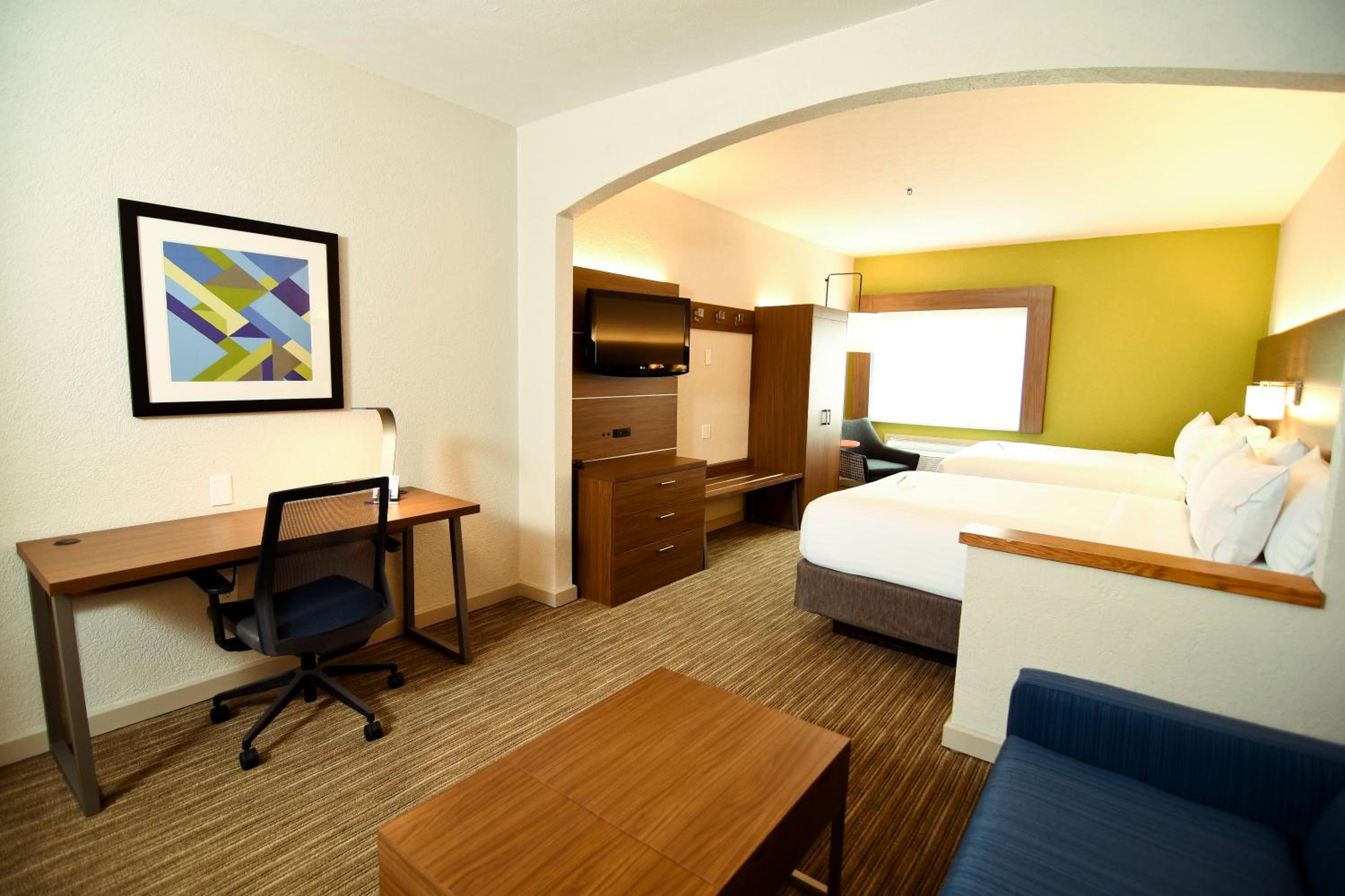 holiday inn express and suites port clinton catawb