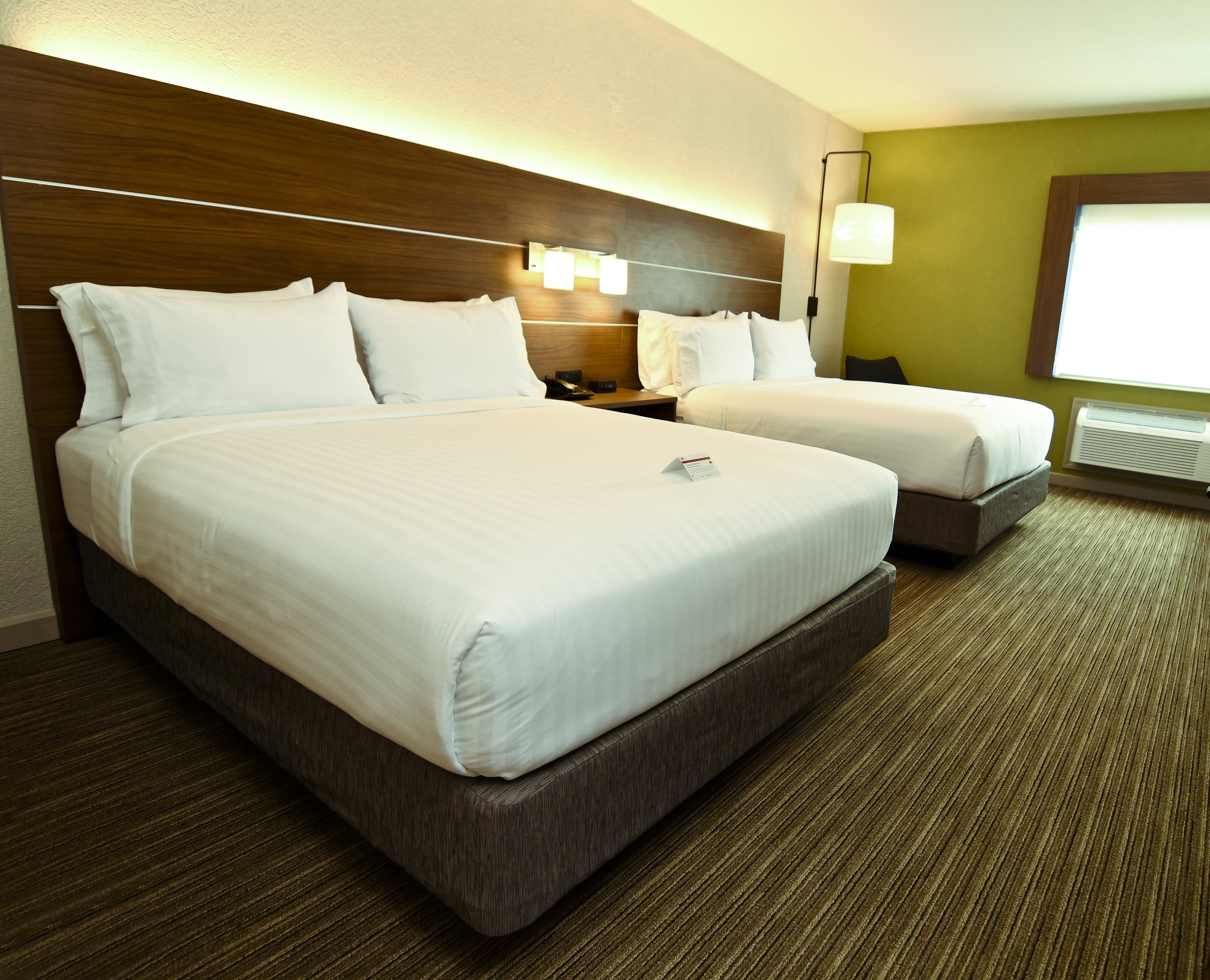 holiday inn express and suites port clinton catawb