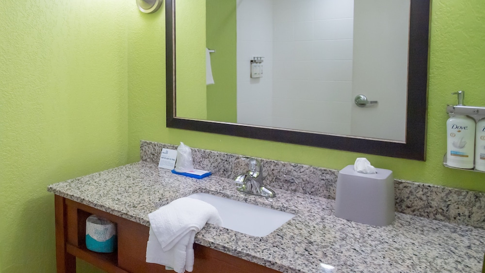 holiday inn express hickory hickory mart by ihg