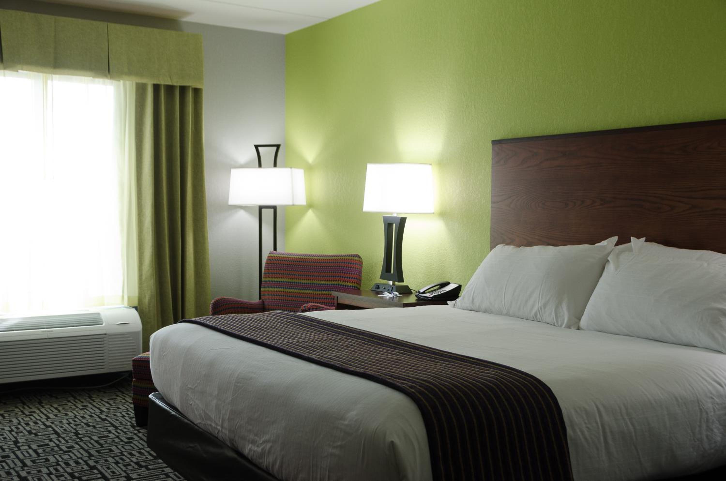 holiday inn express hickory hickory mart by ihg