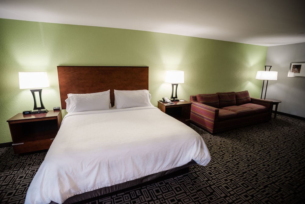 holiday inn express hickory hickory mart by ihg