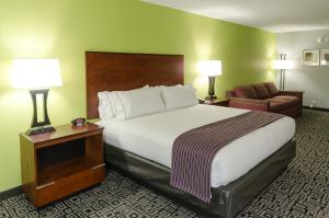 Holiday Inn Express Hickory-Hickory Mart By Ihg,Charlotte>>Catawba,3 star