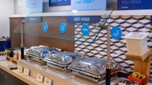 Holiday Inn Express Hickory-Hickory Mart By Ihg,Charlotte>>Catawba,3 star