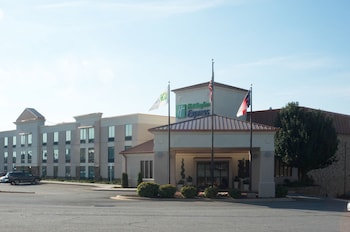 Holiday Inn Express Hickory-Hickory Mart By Ihg,Charlotte>>Catawba,3 star