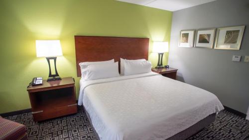 holiday inn express hickory hickory mart by ihg