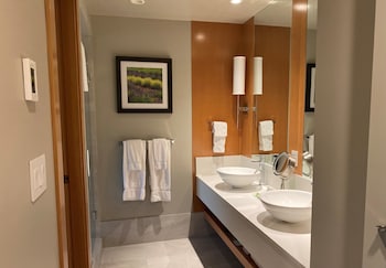 penticton lakeside resort and conference centre