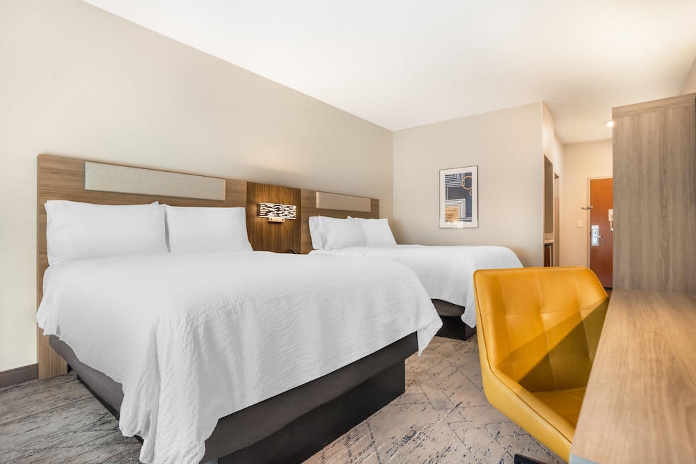 holiday inn express and suites phenix city ft moore
