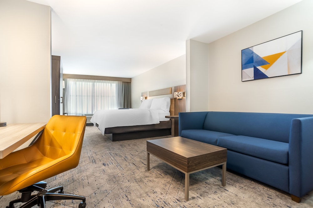 holiday inn express and suites phenix city ft moore