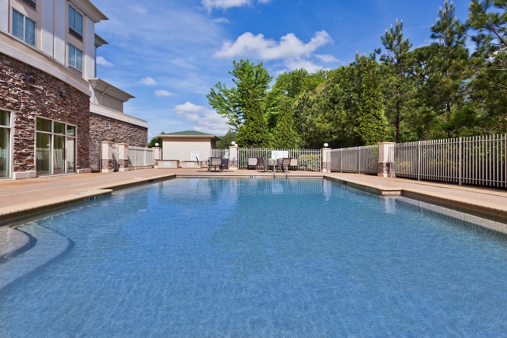 holiday inn express and suites phenix city ft moore