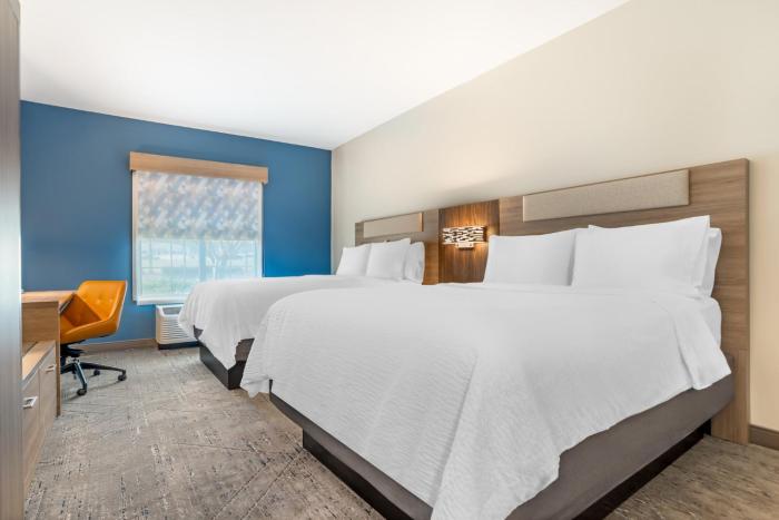 holiday inn express and suites phenix city ft moore