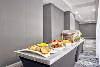 doubletree by hilton davenport