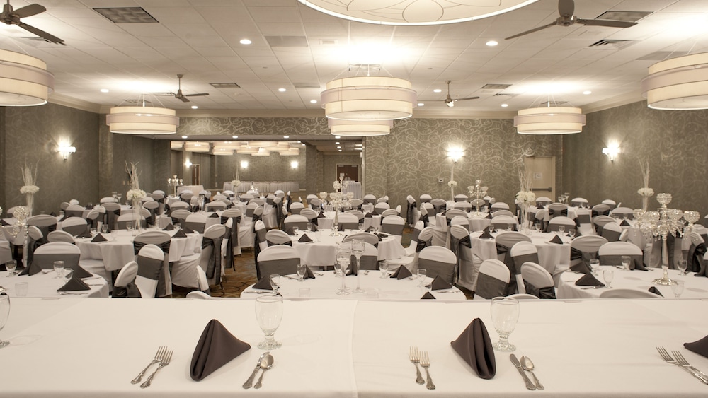 holiday inn rock island by ihg