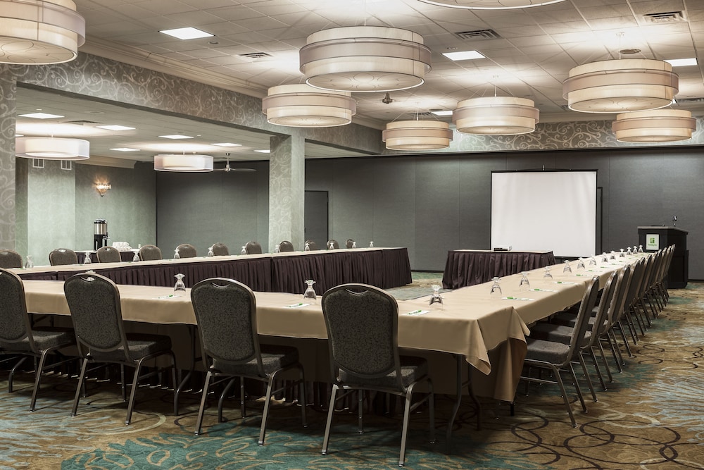 holiday inn rock island by ihg