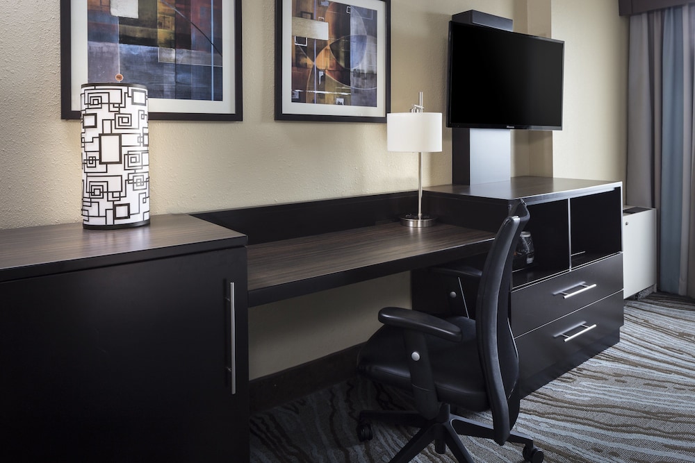 holiday inn rock island by ihg