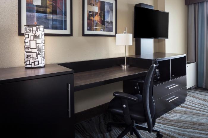 holiday inn rock island by ihg