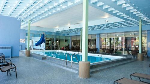 holiday inn rock island by ihg