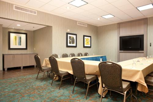holiday inn rock island by ihg