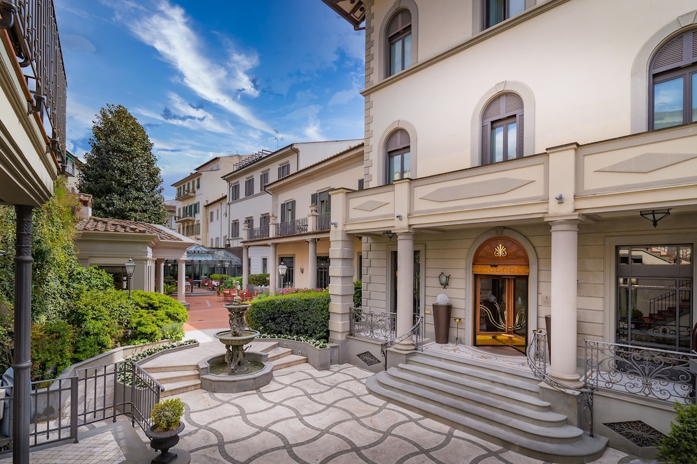 palazzo montebello